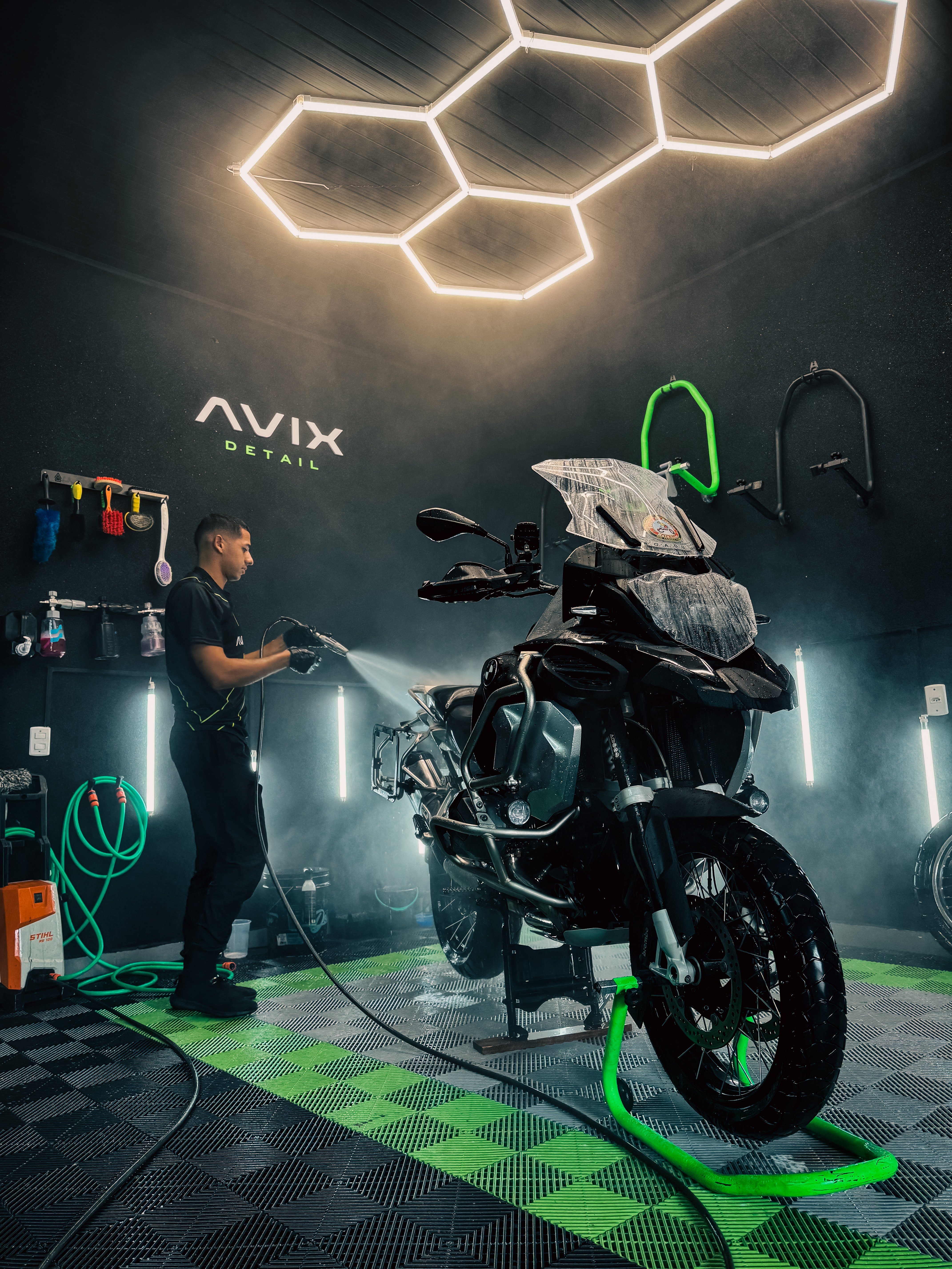 Moto Big Trail - Avix Detail