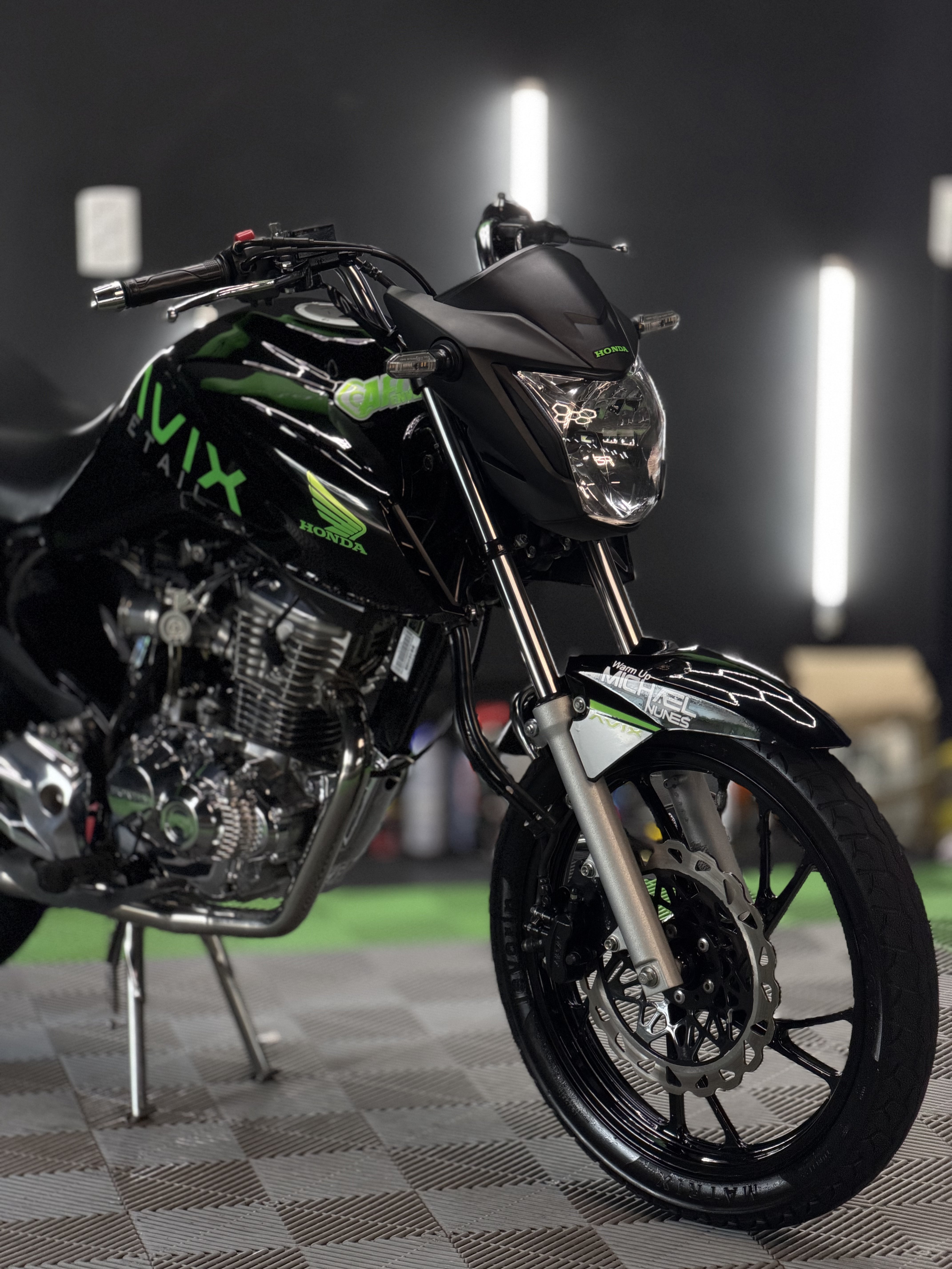 Moto Street City - Avix Detail